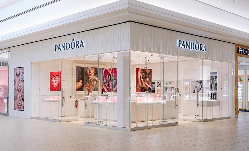 Pandora inside Hillcrest Mall