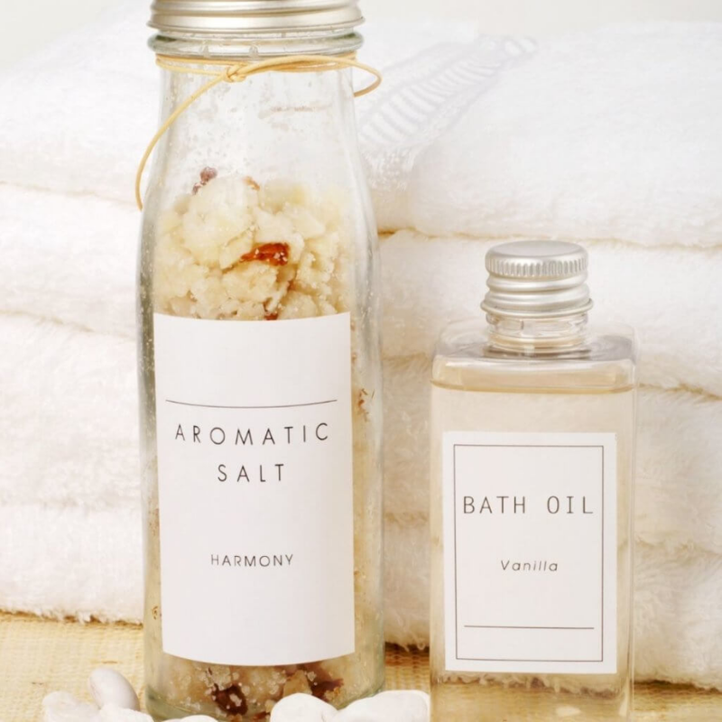 Aromatic bath salt and bath oil